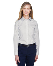 Load image into Gallery viewer, Devon &amp; Jones Ladies&#39; Crown Woven Collection™ Solid Broadcloth
