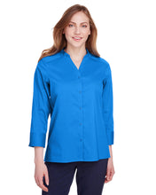 Load image into Gallery viewer, Devon &amp; Jones Ladies&#39; Crown Collection™ Stretch Broadcloth 3/4 Sleeve Blouse
